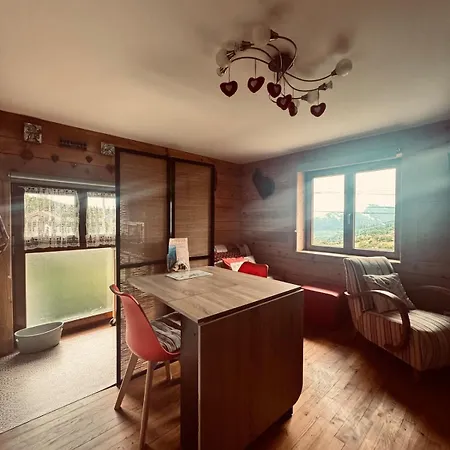 Les Lupins Avec Sauna Et Petit Dejeuner Inclus 2 A 4 Personnes Geishouse