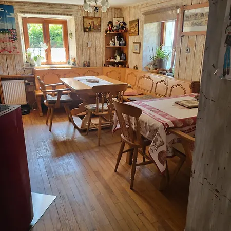 Les Lupins Avec Sauna Et Petit Dejeuner Inclus 2 A 4 Personnes Geishouse