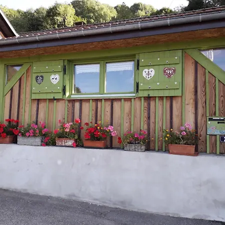 Couette-café Les Lupins 3*